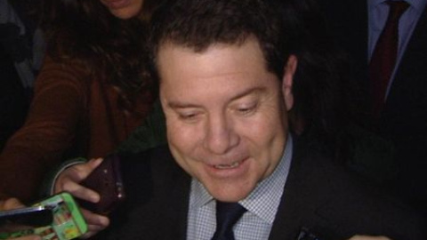 García-Page dice que les tocó "asumir el marrón" del contrato para la recogida de basuras García-Page dice que les tocó "asumir el marrón" del contrato para la recogida de basuras