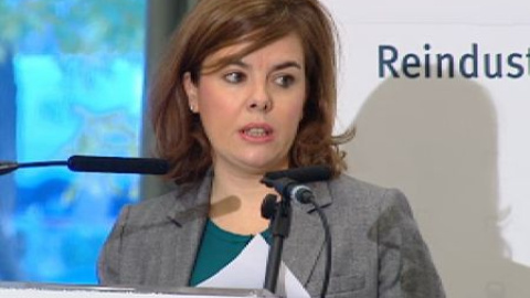 Soraya Sáenz de Santamaría: "Las ideas populistas derogan la confianza en España" Soraya Sáenz de Santamaría: "Las ideas populistas derogan la confianza en España"