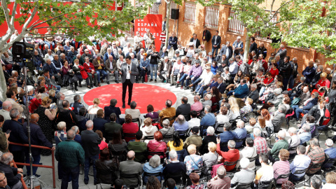 El presidente del Gobierno y candidato del PSOE para las elecciones del 28 de abril, Pedro Sánchez, en un acto de campaña electoral en Madrid. EFE/Ballesteros El presidente del Gobierno y candidato del PSOE para las elecciones del 28 de abril, Pedro Sánchez, en un acto de campaña electoral en Madrid. EFE/Ballesteros