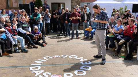 El candidato de Unidas Podemos a la Presidencia del Gobierno, Pablo Iglesias, durante un acto de campaña electoral en el municipio riojano de Nalda. EFE/ Abel Alonso El candidato de Unidas Podemos a la Presidencia del Gobierno, Pablo Iglesias, durante un acto de campaña electoral en el municipio riojano de Nalda. EFE/ Abel Alonso