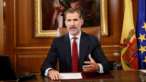 Felipe VI en su discurso tras los acontecimientos en Catalunya por el 1-O | Reuters Felipe VI en su discurso tras los acontecimientos en Catalunya por el 1-O | Reuters