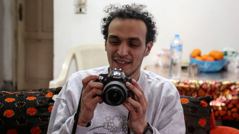 El fotoperiodista Mahmud Abdelshakur abu Zeid, conocido como "Shawkan" | AFP/ Mohamed El-Raai El fotoperiodista Mahmud Abdelshakur abu Zeid, conocido como "Shawkan" | AFP/ Mohamed El-Raai