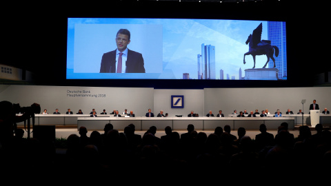 El consejero delegado de Deutsche Bank, Christian Sewing, durante la junta de accionistas del banco germani en Fráncfort. REUTERS/Kai Pfaffenbach
