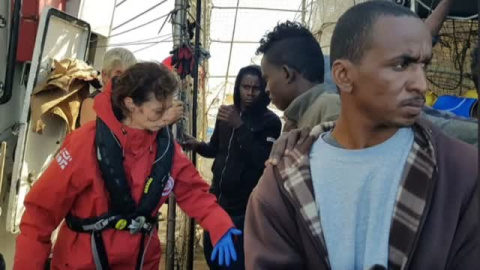 El barco humanitario 'Open Arms' acude a Libia a rescatar al pesquero con los 12 migrantes El barco humanitario 'Open Arms' acude a Libia a rescatar al pesquero con los 12 migrantes