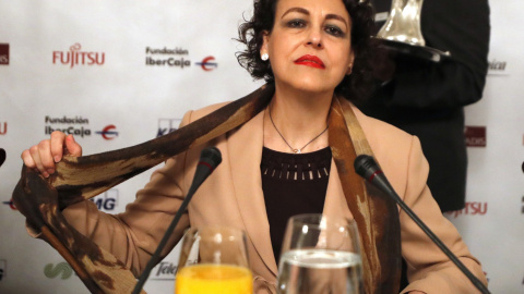 La ministra de Trabajo, Migraciones y Seguridad Social, Magdalena Valerio, poco antes de su intervención en un desayuno informativo, en un hotel de Madrid. EFE/Javier Lizón La ministra de Trabajo, Migraciones y Seguridad Social, Magdalena Valerio, poco antes de su intervención en un desayuno informativo, en un hotel de Madrid. EFE/Javier Lizón