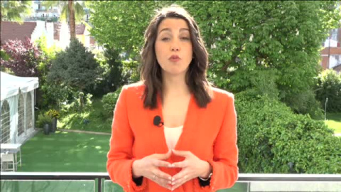 Arrimadas: "Quizás nos tengamos que esperar un tiempo mientras el señor Sánchez hace algunos estropicios" Arrimadas: "Quizás nos tengamos que esperar un tiempo mientras el señor Sánchez hace algunos estropicios"