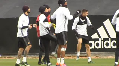 Zaza ya es uno más del Valencia Zaza ya es uno más del Valencia