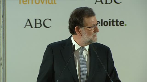 Rajoy hace 'oídos sordos' a las preguntas sobre Aznar Rajoy hace 'oídos sordos' a las preguntas sobre Aznar