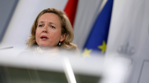 La ministra de Economía, Nadia Calviño, en una rueda de prensa en el Palacio de la Moncloa tras la reunión del Consejo de Ministros. REUTERS/Susana Vera La ministra de Economía, Nadia Calviño, en una rueda de prensa en el Palacio de la Moncloa tras la reunión del Consejo de Ministros. REUTERS/Susana Vera