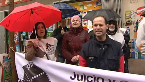 La PAH protesta en Ferraz por el protocolo extrajudicial de las cláusulas suelo La PAH protesta en Ferraz por el protocolo extrajudicial de las cláusulas suelo