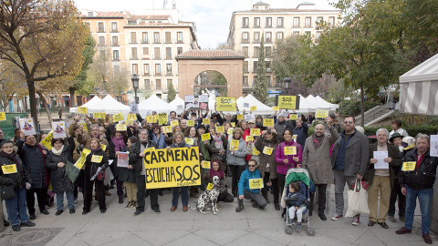 Los vecinos de Malasaña piden a Manuela Carmena una solución al ruido, a la suciedad y a la aglomeración. Los vecinos de Malasaña piden a Manuela Carmena una solución al ruido, a la suciedad y a la aglomeración.