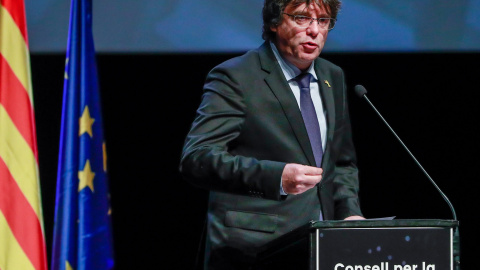 El ex presidente de la Generalitat Carles Puigdemont durante el acto de presentación del Consell per la República en Bruselas. EFE/Stephanie Lecocq El ex presidente de la Generalitat Carles Puigdemont durante el acto de presentación del Consell per la República en Bruselas. EFE/Stephanie Lecocq