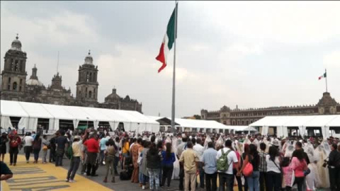 43 lloronas recuerdan en México a los 43 de Iguala en una protesta 43 lloronas recuerdan en México a los 43 de Iguala en una protesta