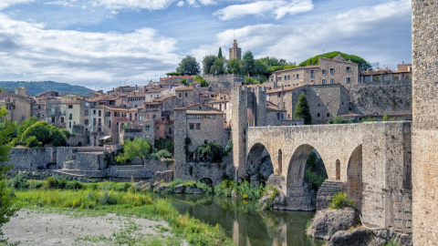 Descubre este precioso pueblo medieval a los pies de los Pirineos Descubre este precioso pueblo medieval a los pies de los Pirineos