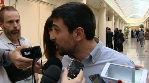 Espinar pide perdón a los trabajadores de Coca Cola por su desliz Espinar pide perdón a los trabajadores de Coca Cola por su desliz