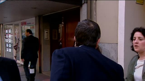 Emotivo abrazo entre Pedro Sánchez y Patxi López en Ferraz Emotivo abrazo entre Pedro Sánchez y Patxi López en Ferraz