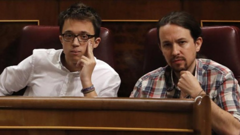 Errejón e Iglesias en una sesión de control en el Congreso. EFE/Ballesteros Errejón e Iglesias en una sesión de control en el Congreso. EFE/Ballesteros
