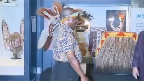 Rituales aborígenes para reafirmar la alianza entre EEUU y Australia Rituales aborígenes para reafirmar la alianza entre EEUU y Australia