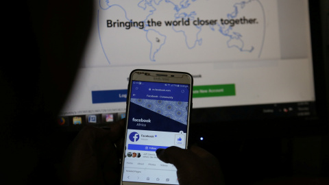 Imagen de un cibercafé en Nairobi. REUTERS Imagen de un cibercafé en Nairobi. REUTERS