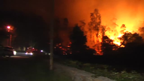 Las llamas ponen en alerta a la parroquia de Borela (Pontevedra) Las llamas ponen en alerta a la parroquia de Borela (Pontevedra)