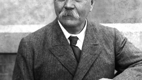 El escritor Arthur Conan Doyle.