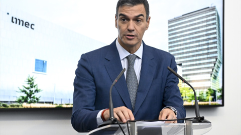 El presidente del Gobierno, Pedro Sánchez, interviene durante su visita a la sede del Centro Interuniversitario de Microelectrónica (IMEC), a 18 de octubre de 2024, en Lovaina (Bélgica). El presidente del Gobierno, Pedro Sánchez, interviene durante su visita a la sede del Centro Interuniversitario de Microelectrónica (IMEC), a 18 de octubre de 2024, en Lovaina (Bélgica).