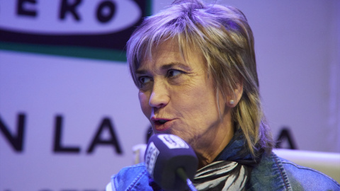 La periodista Julia Otero durante un programa de radio en Sevilla, a 20 de diciembre de 2022. La periodista Julia Otero durante un programa de radio en Sevilla, a 20 de diciembre de 2022.