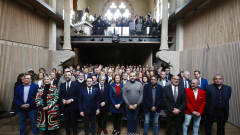 Els representants polítics, socials i econòmics que van assistir a la presentació del Pla de transformació del SOC