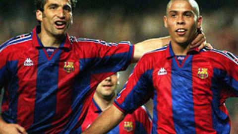 Pizzi, junto a Ronaldo en un partido del Barcelona. Pizzi, junto a Ronaldo en un partido del Barcelona.