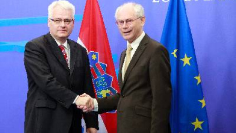 548c34174bc04.jpg 548c34174bc04.jpg