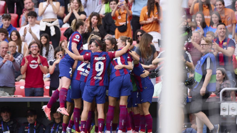 Aitana Bonmatí, jugadora del FC Barcelona, celebra su gol durante el partido final de la UEFA Women's Champions League frente al Olympique Lyonnais en San Mamés, a 25 de mayo de 2024. Aitana Bonmatí, jugadora del FC Barcelona, celebra su gol durante el partido final de la UEFA Women's Champions League frente al Olympique Lyonnais en San Mamés, a 25 de mayo de 2024.