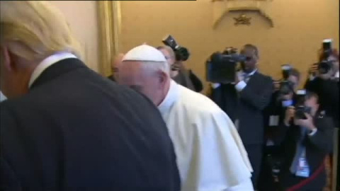 Frío recibimiento del papa Francisco a Donald Trump Frío recibimiento del papa Francisco a Donald Trump