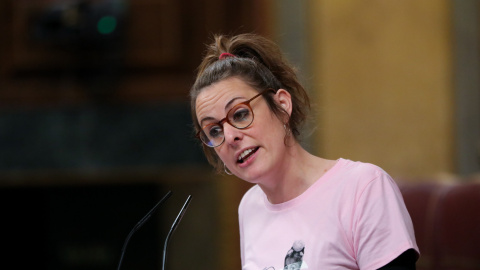 La diputada de la CUP, Mireia Vehí, interviene desde la tribuna del Congreso de los Diputados, en la segunda sesión del debate de investidura del candidato socialista a la Presidencia de Gobierno en la XIV Legislatura. EUROPA PRESS/Jesús He La diputada de la CUP, Mireia Vehí, interviene desde la tribuna del Congreso de los Diputados, en la segunda sesión del debate de investidura del candidato socialista a la Presidencia de Gobierno en la XIV Legislatura. EUROPA PRESS/Jesús He
