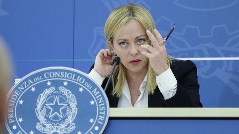 Giorgia Meloni se dirige a la prensa durante una conferencia tras una reunión de gabinete, en Roma, Italia, el 4 de noviembre de 2022. Giorgia Meloni se dirige a la prensa durante una conferencia tras una reunión de gabinete, en Roma, Italia, el 4 de noviembre de 2022.