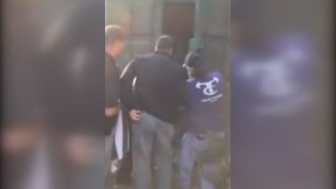 Vivió en un contenedor sin luz y fue violada a diario por un asesino en serie Vivió en un contenedor sin luz y fue violada a diario por un asesino en serie