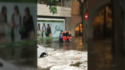 Un metro de granizo en Girona Un metro de granizo en Girona