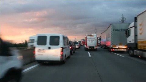 Evasión en la granja en una autopista en Austria Evasión en la granja en una autopista en Austria
