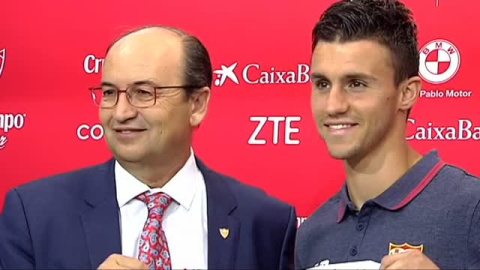 Corchia, presentado oficialmente como jugador del Sevilla Corchia, presentado oficialmente como jugador del Sevilla
