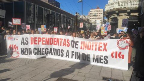 25_11 22 Imagen de la manifestacion de trabajadoras de Inditex. 25_11 22 Imagen de la manifestacion de trabajadoras de Inditex.