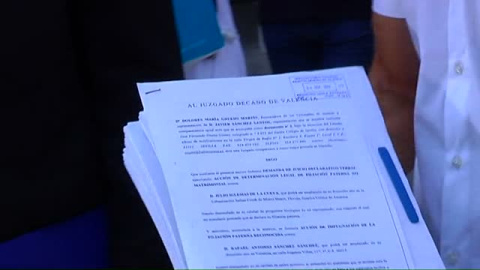 Javier Sánchez presenta una demanda de paternidad contra Julio Iglesias Javier Sánchez presenta una demanda de paternidad contra Julio Iglesias