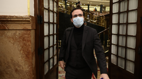 El ministro de Consumo, Alberto Garzón, tras una sesión control en el Congreso de los Diputados, a 16 de febrero de 2022. El ministro de Consumo, Alberto Garzón, tras una sesión control en el Congreso de los Diputados, a 16 de febrero de 2022.