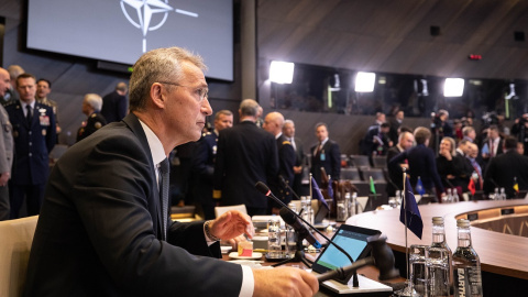 El Secretario General de la OTAN, Jens Stoltenberg, inaugura la reunión extraordinaria de Ministros de Defensa de la OTAN, a 16 de marzo de 2022. El Secretario General de la OTAN, Jens Stoltenberg, inaugura la reunión extraordinaria de Ministros de Defensa de la OTAN, a 16 de marzo de 2022.