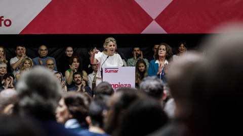 La ministra de Trabajo, Yolanda Díaz, durante el acto de Sumar en el que ha presentado su candidatura para la presidencia del Gobierno en las próximas elecciones generales, en el polideportivo Magariños, a 2 de abril de 2023, en Madrid La ministra de Trabajo, Yolanda Díaz, durante el acto de Sumar en el que ha presentado su candidatura para la presidencia del Gobierno en las próximas elecciones generales, en el polideportivo Magariños, a 2 de abril de 2023, en Madrid