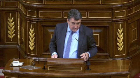 El PNV pide a Sánchez "más diálogo" para mantener su apoyo parlamentario El PNV pide a Sánchez "más diálogo" para mantener su apoyo parlamentario