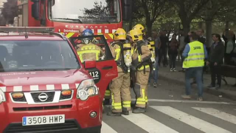 Los bomberos ayudan a evitar el cierre de un colegio en Lleida Los bomberos ayudan a evitar el cierre de un colegio en Lleida