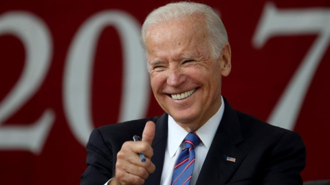 El exvicepresidente de Estados Unidos Joe Biden en una foto de archivo tomada el 24 de mayo de 2017 durante un acto en la Universidad de Harvard en Cambridge, Massachusetts (EEUU). Biden anunció este jueves que se presentará a las eleccione El exvicepresidente de Estados Unidos Joe Biden en una foto de archivo tomada el 24 de mayo de 2017 durante un acto en la Universidad de Harvard en Cambridge, Massachusetts (EEUU). Biden anunció este jueves que se presentará a las eleccione