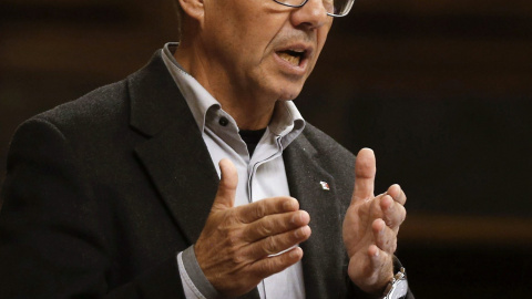 El diputado de ICV Joan Coscubiela, durante su intervención en el pleno del Congreso de los Diputados. EFE/Paco Campos El diputado de ICV Joan Coscubiela, durante su intervención en el pleno del Congreso de los Diputados. EFE/Paco Campos
