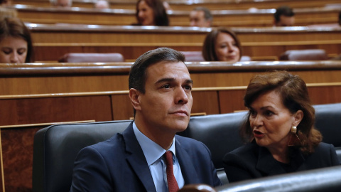 27/02/2019.- El presidente del Gobierno, Pedro Sánchez, junto a la vicepresidenta, Carmen Calvo, al inicio del pleno del Congreso, donde realiza su última comparecencia antes de convocar elecciones. EFE/J.P.Gandul 27/02/2019.- El presidente del Gobierno, Pedro Sánchez, junto a la vicepresidenta, Carmen Calvo, al inicio del pleno del Congreso, donde realiza su última comparecencia antes de convocar elecciones. EFE/J.P.Gandul