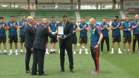 Pedro Sánchez desea suerte a la selección para el Mundial de Rusia Pedro Sánchez desea suerte a la selección para el Mundial de Rusia