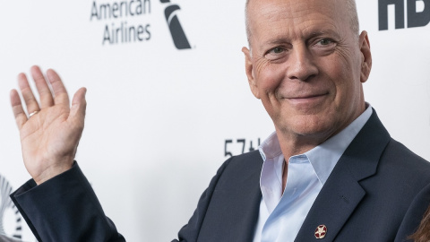 Bruce Willis en los premios Razzie el 30 de marzo de 2022. Bruce Willis en los premios Razzie el 30 de marzo de 2022.